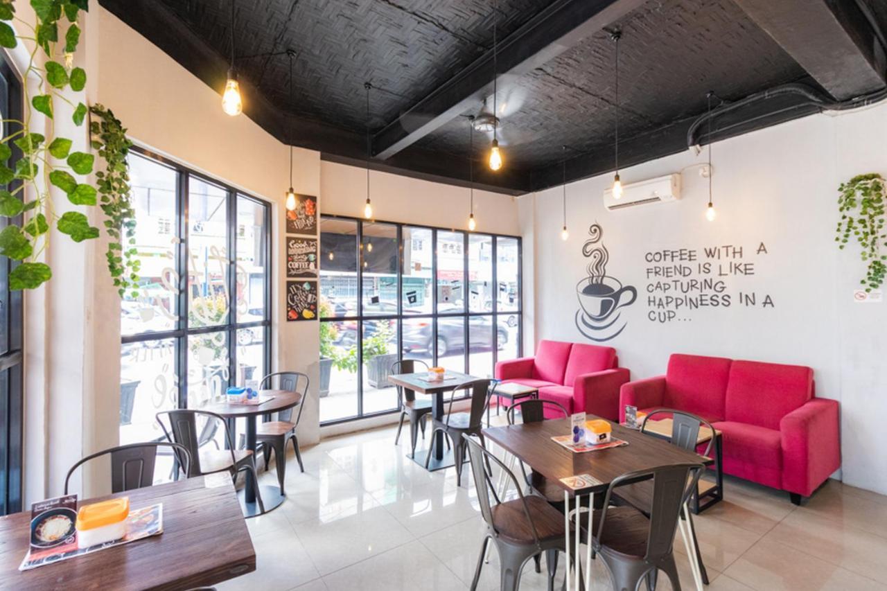Reddoorz Hostel @ Capsule Inn Medan Exterior photo
